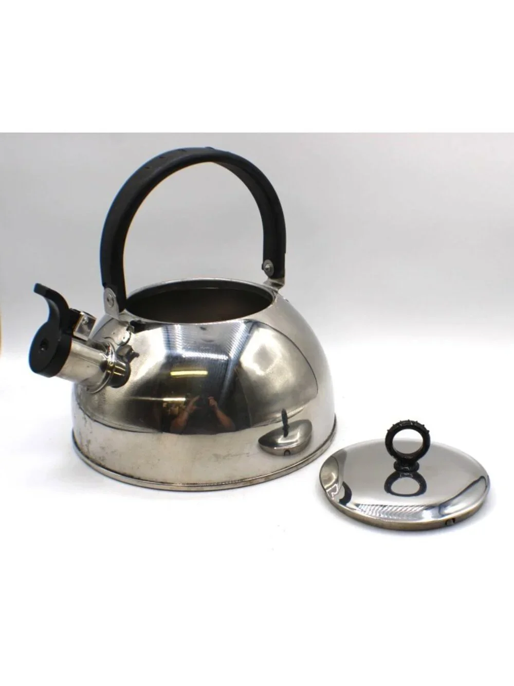 Stainless Steel Whistling Tea Kettle Black Handle Lid 2.5 Quart Vtg Thailand